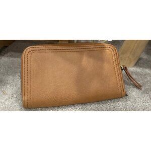 Universal Thread Womens Faux Leather Zip Wallet With Card Holders and Coin Purse